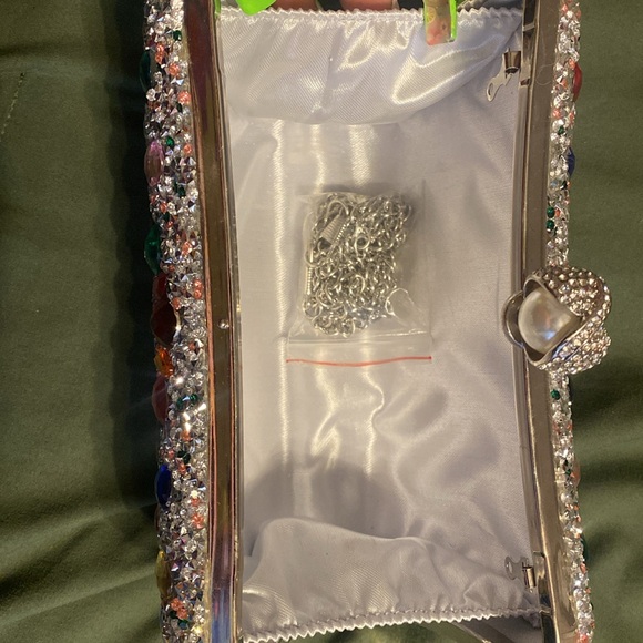 Dazzle clutch - Picture 2 of 4